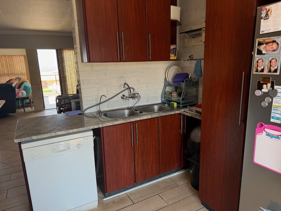 4 Bedroom Property for Sale in Dana Bay Western Cape